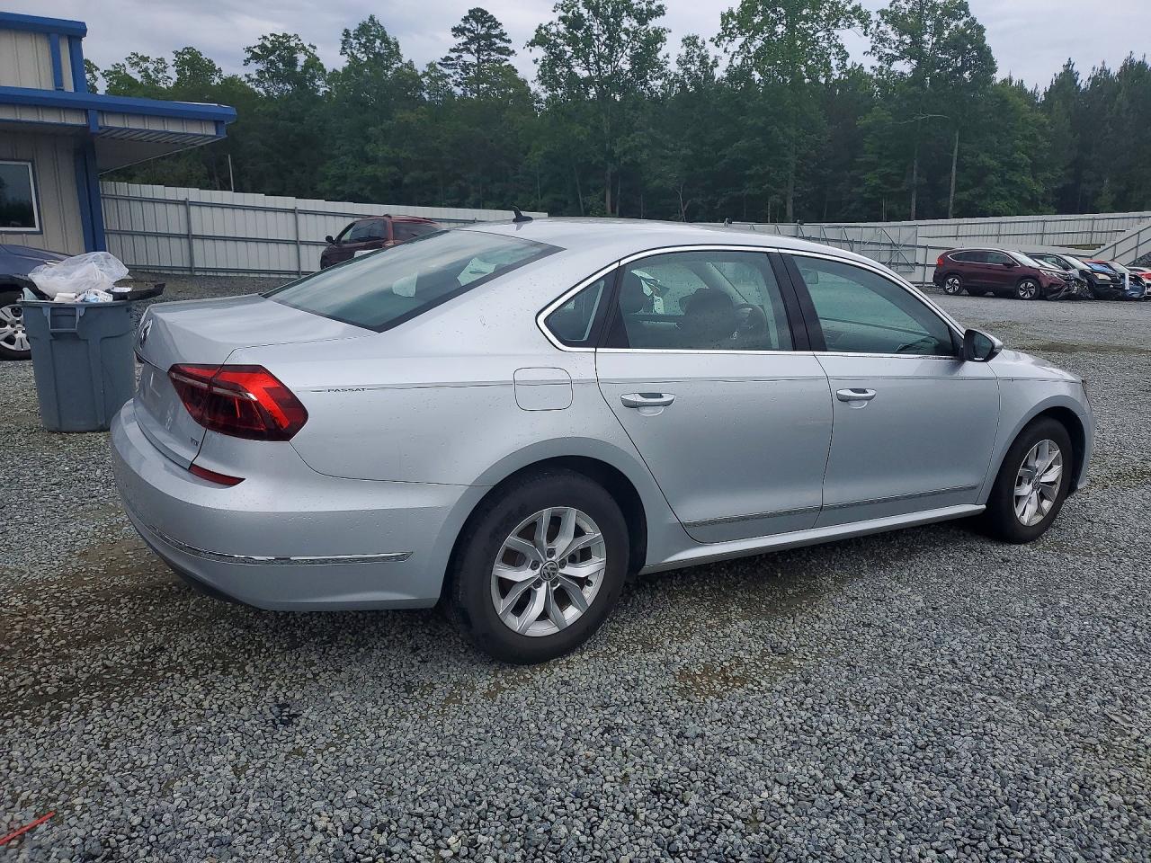 1VWAT7A34HC058567 · 2017 VOLKSWAGEN PASSAT · 3/12