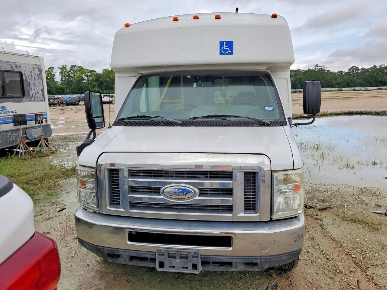 1FDEE4FL9EDA66011 · 2014 FORD ECONOLINE · 5/13