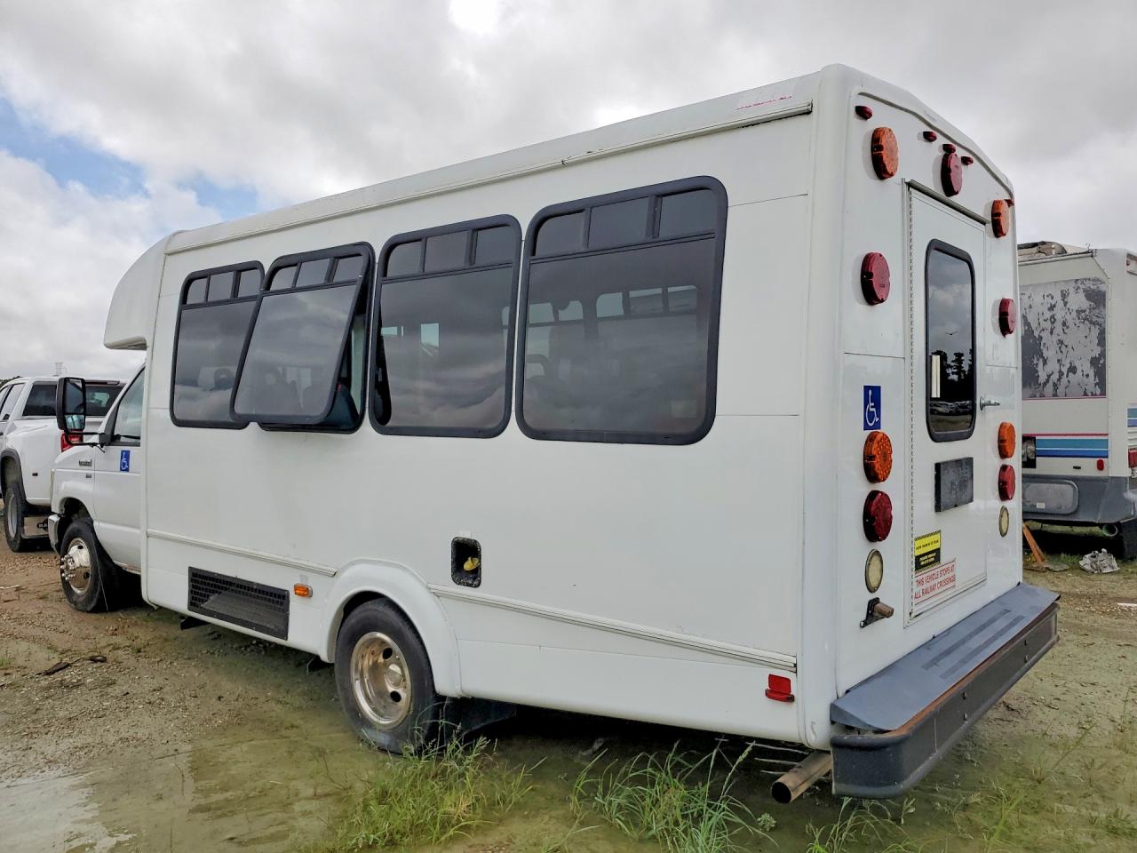 1FDEE4FL9EDA66011 · 2014 FORD ECONOLINE · 2/13