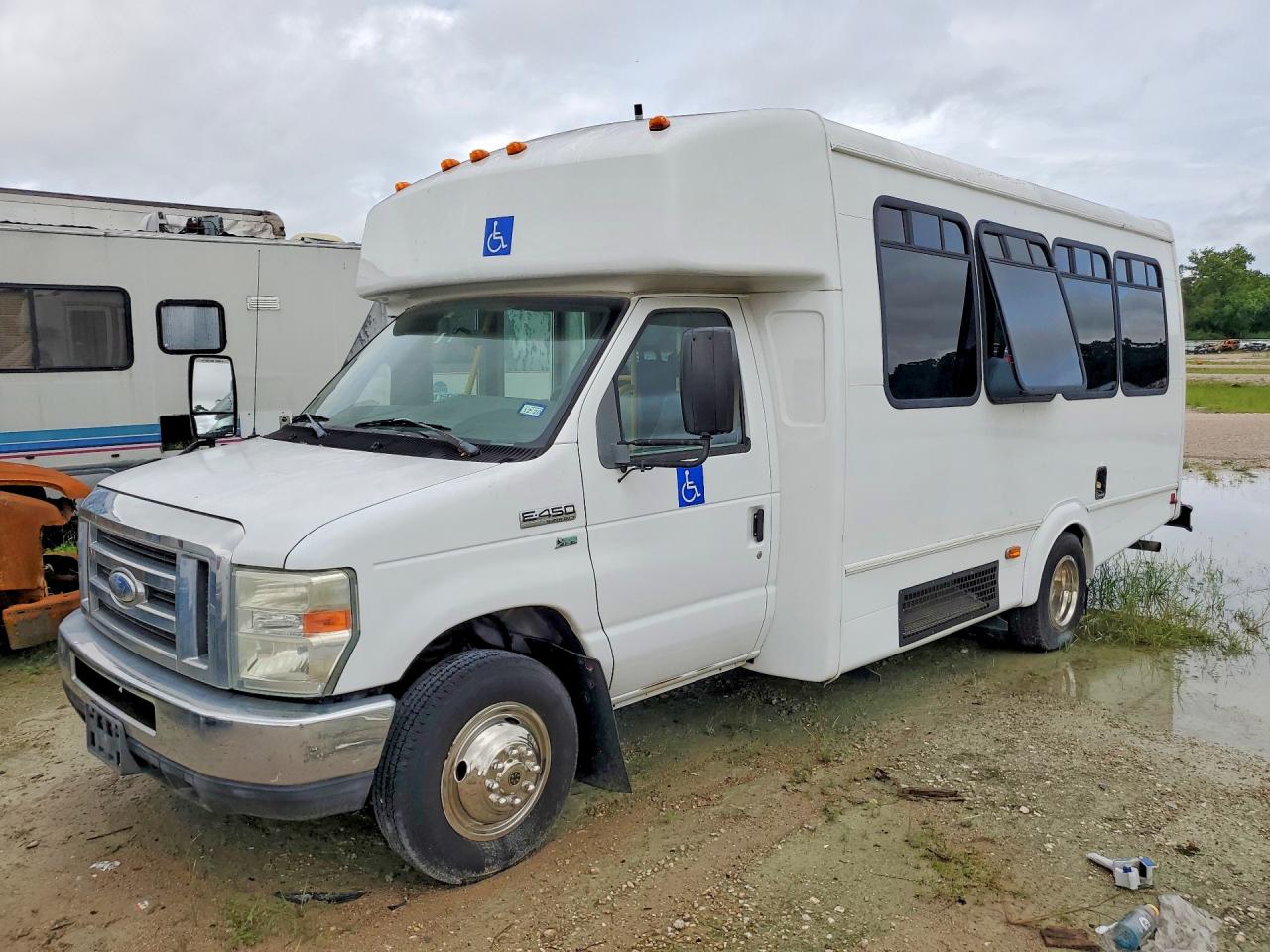 1FDEE4FL9EDA66011 · 2014 FORD ECONOLINE
