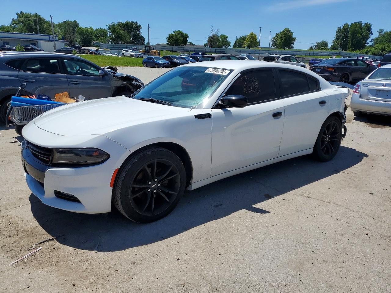 2C3CDXBG1HH643487 · 2017 DODGE CHARGER SE RWD