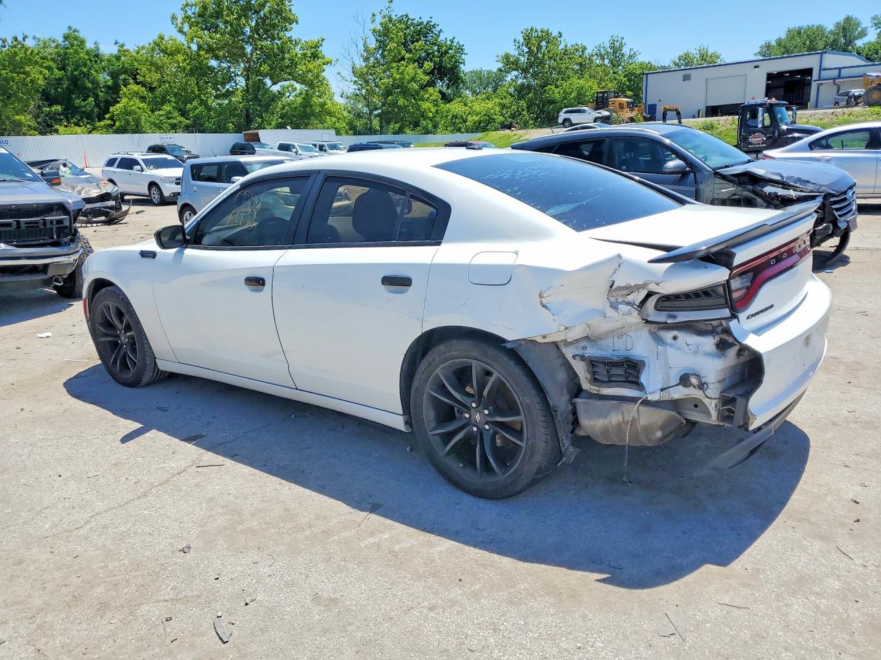 2C3CDXBG1HH643487 · 2017 DODGE CHARGER SE RWD · 2/12
