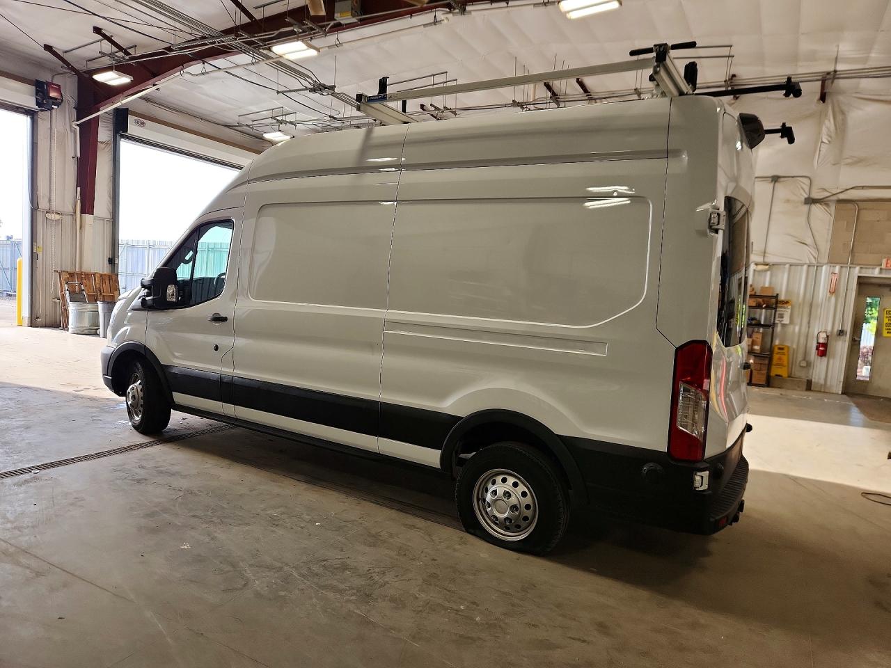 1FTBW2XGXRKB60197 · 2024 FORD TRANSIT · 2/13