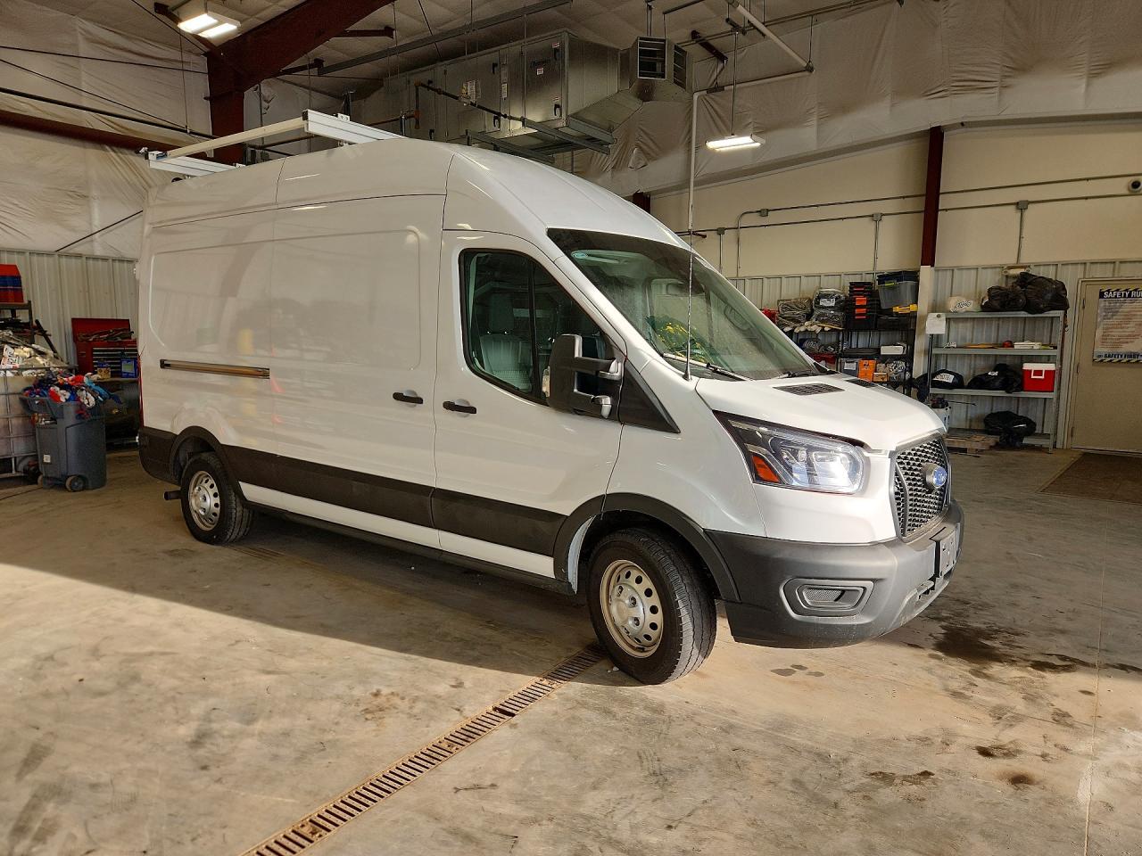 1FTBW2XGXRKB60197 · 2024 FORD TRANSIT · 4/13