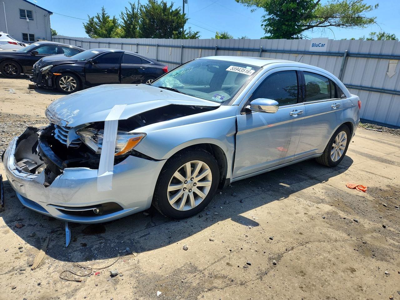 1C3CCBCG1DN570661 · 2013 CHRYSLER 200