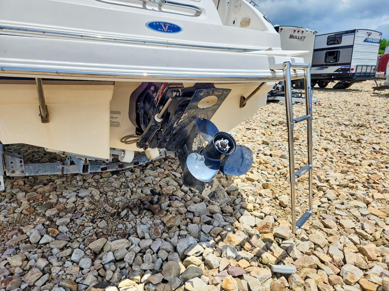 FGB42216E404 · 2004 CHAPARRAL BOAT · 7/10