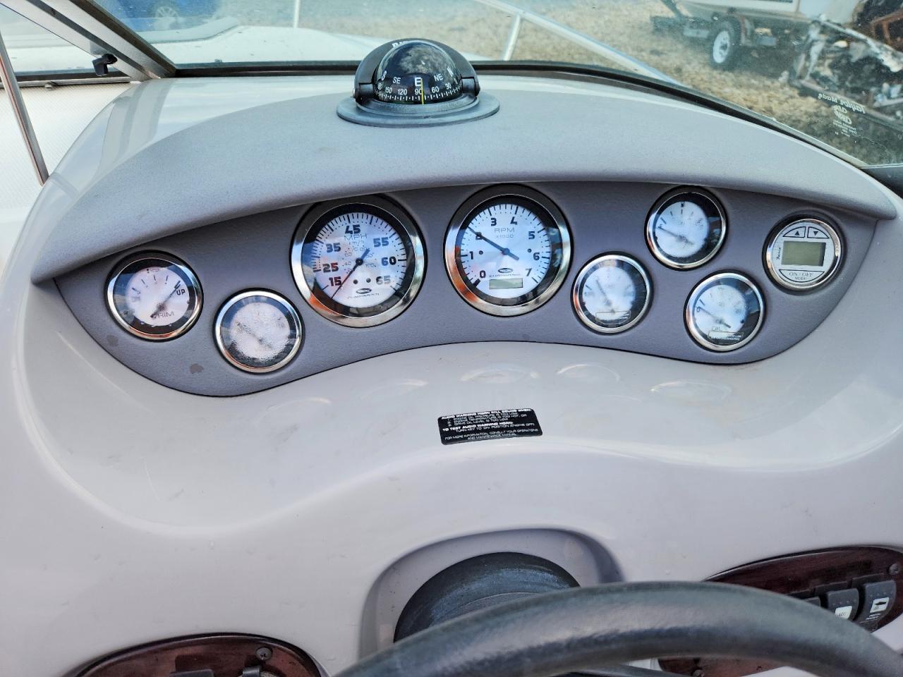 FGB42216E404 · 2004 CHAPARRAL BOAT · 8/10