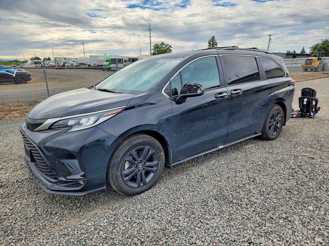 5TDDSKFC3RS133743 · 2024 TOYOTA SIENNA