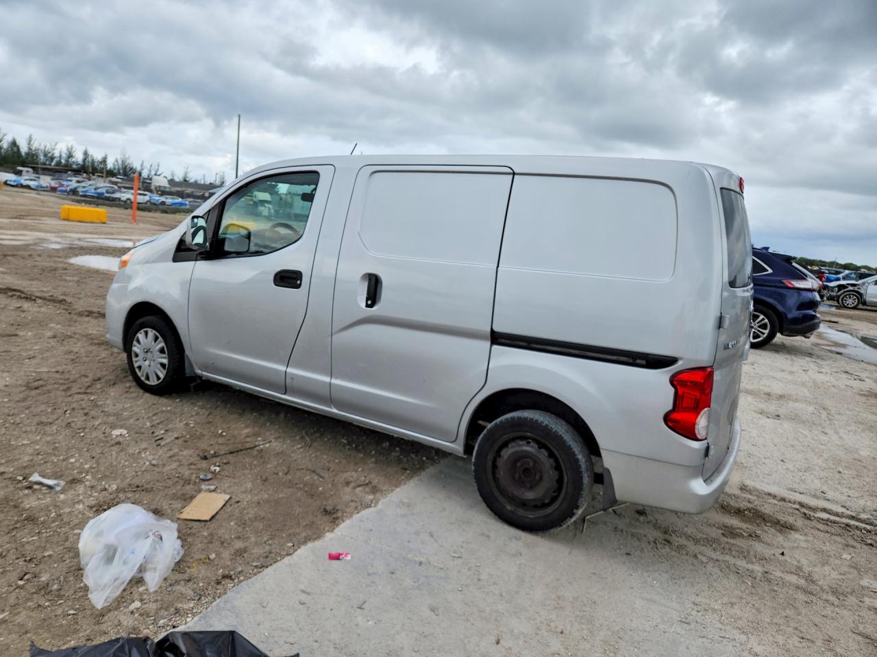 3N6CM0KN7HK712453 · 2017 NISSAN NV200 · 2/12