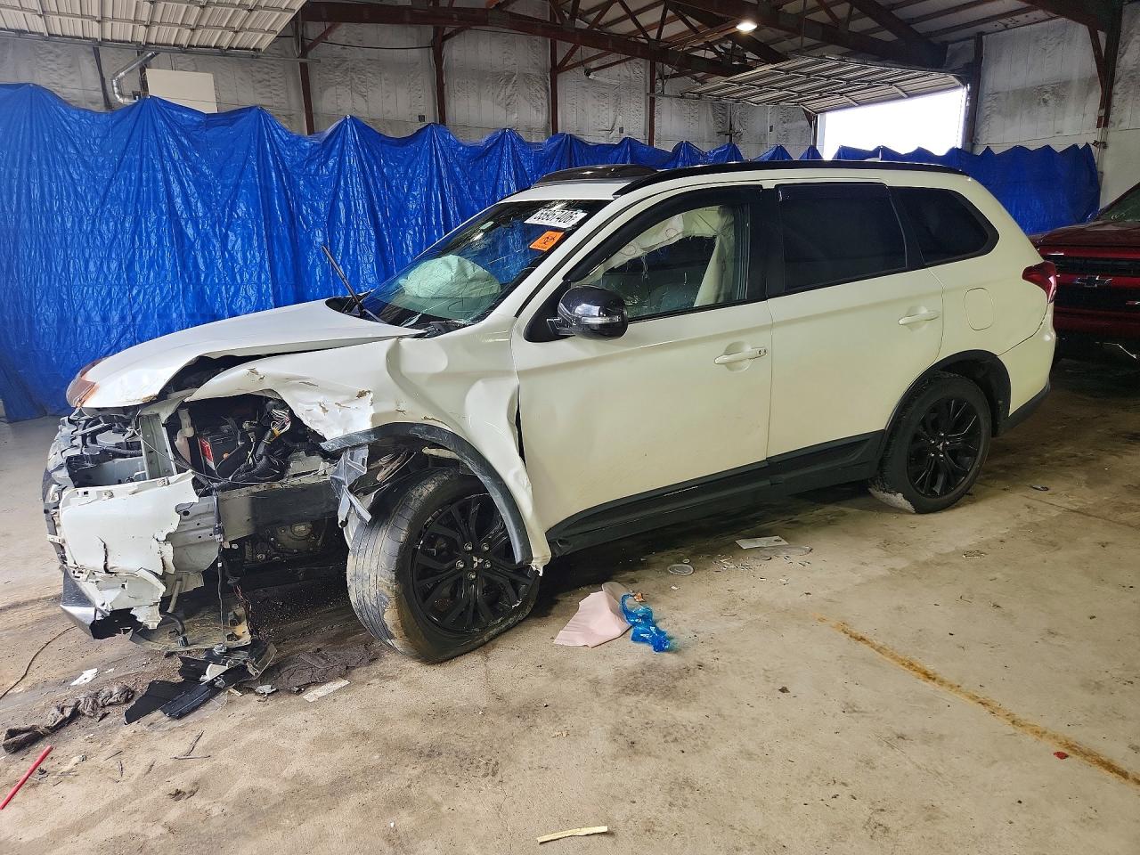 JA4AD3A33JZ033598 · 2018 MITSUBISHI OUTLANDER