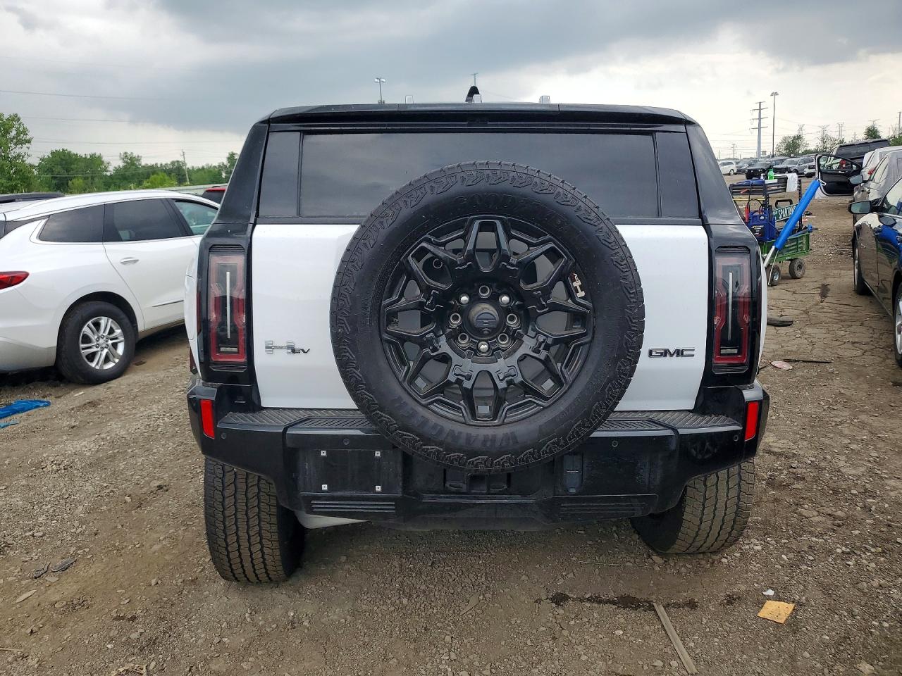 1GKB0NDEXSU107004 · 2025 GMC HUMMER SUV · 6/13