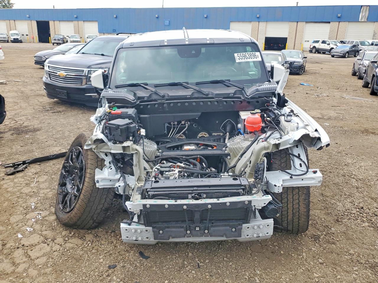 1GKB0NDEXSU107004 · 2025 GMC HUMMER SUV · 5/13