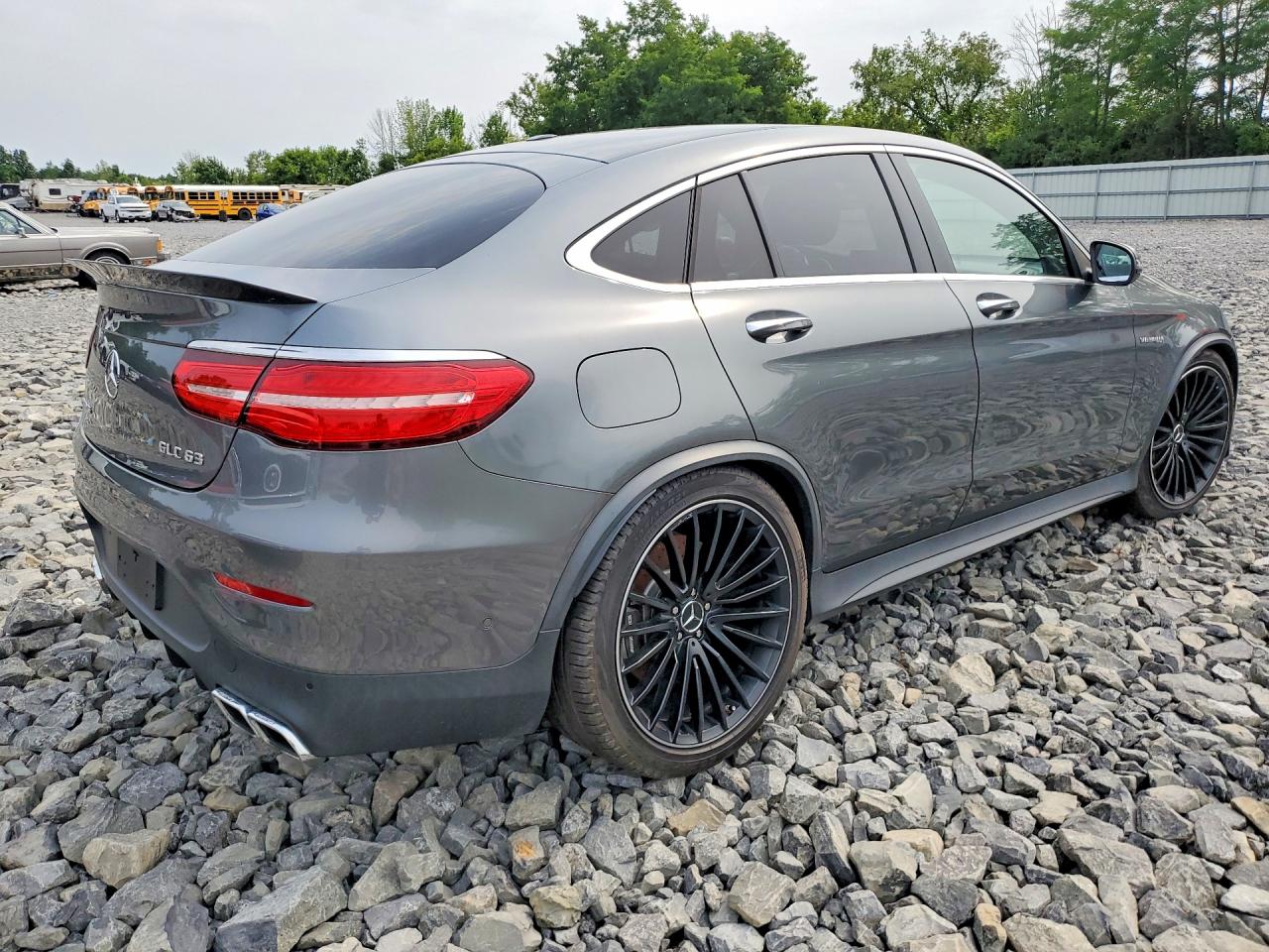 WDC0J8JB2KF495145 · 2019 MERCEDES-BENZ GLC COUPE · 3/14