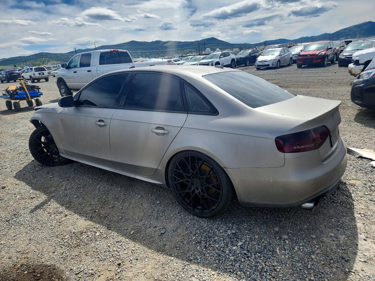 WAUBGAFL5BA060331 · 2011 AUDI S4 · 2/13