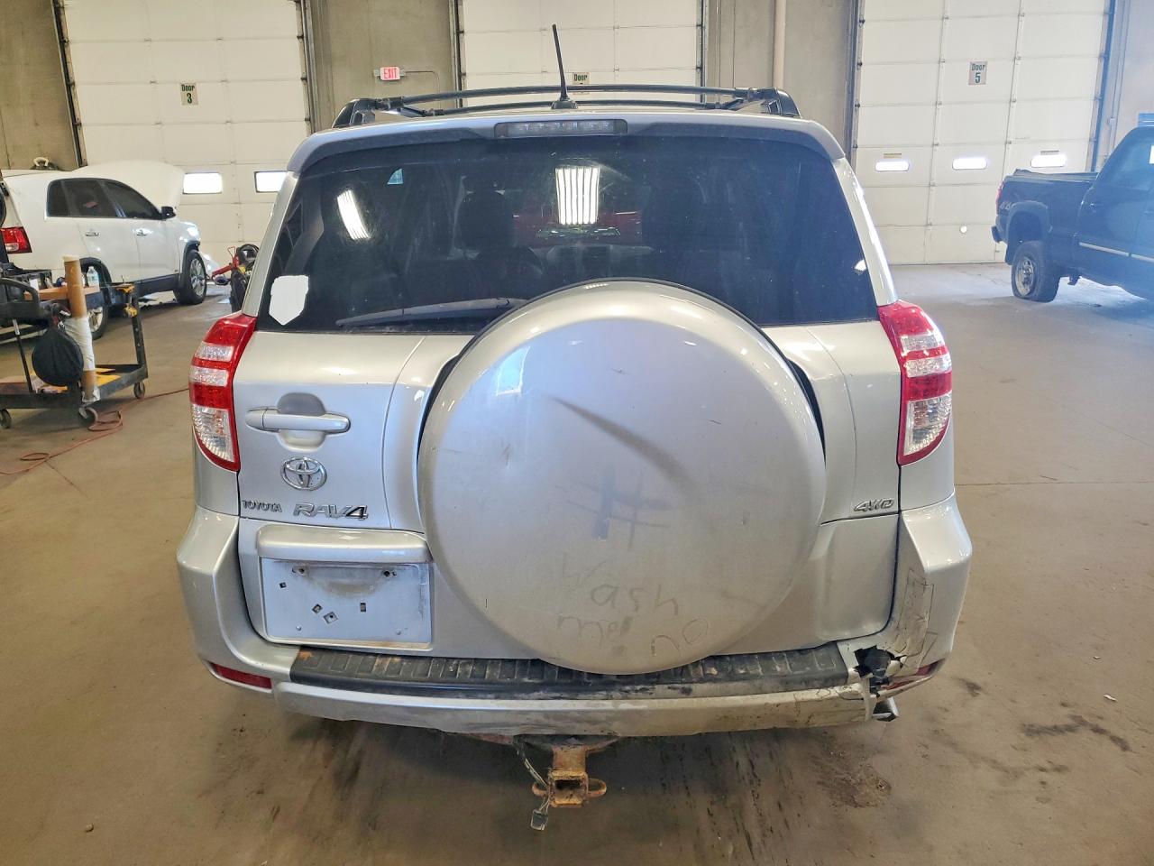 2T3BF4DV2AW061304 · 2010 TOYOTA RAV4 · 6/13