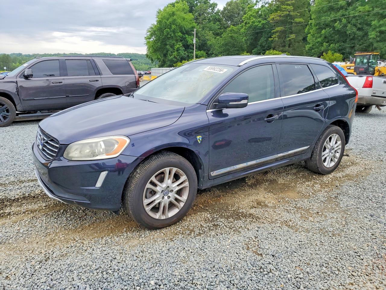 YV440MDK2G2872387 · 2016 VOLVO XC60