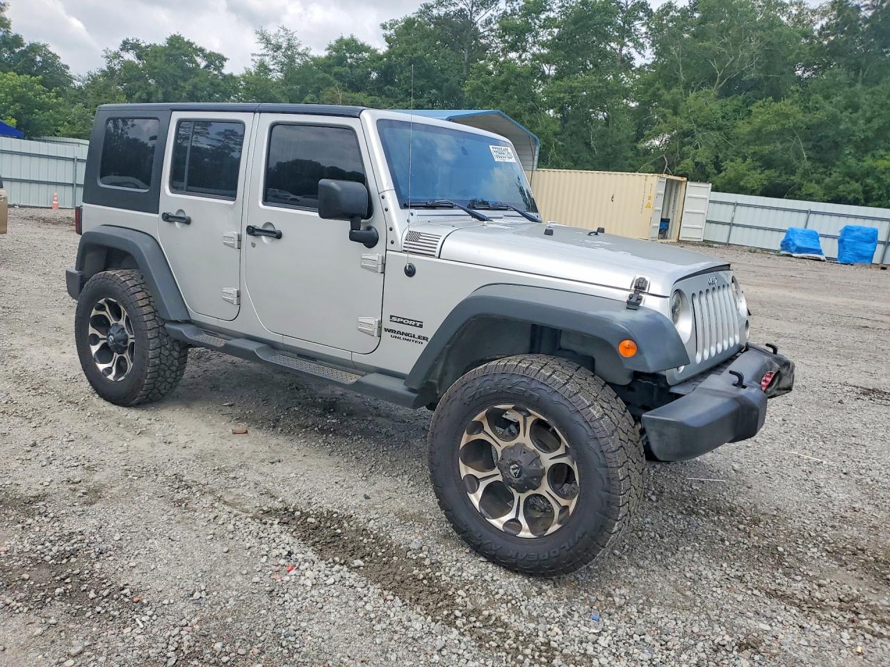 1C4BJWDG7CL272645 · 2012 JEEP WRANGLER UNLIMITED · 4/13