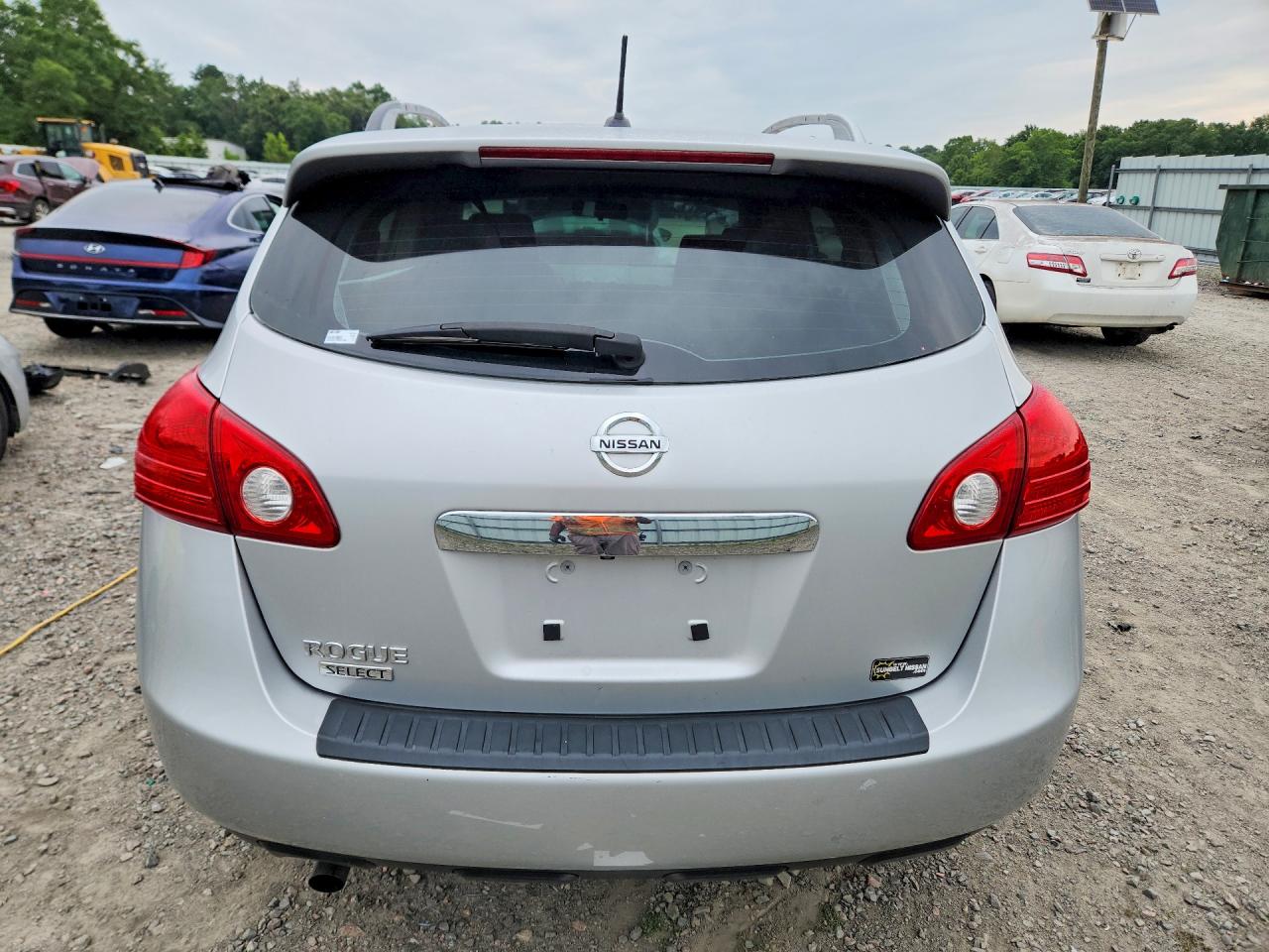 JN8AS5MT5EW601896 · 2014 NISSAN ROGUE SELECT · 6/13