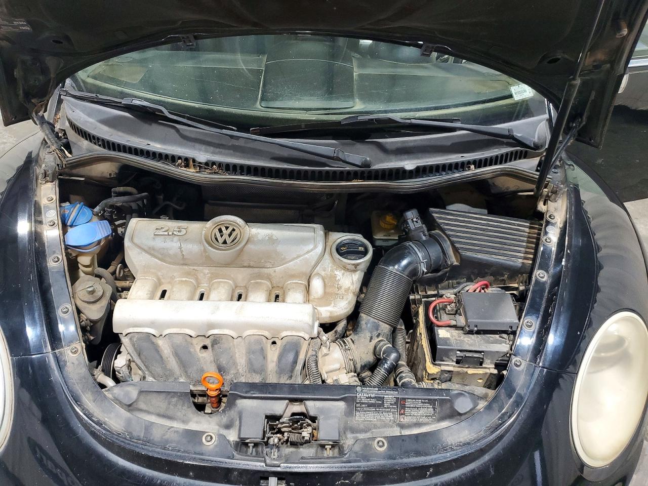 3VWRF31Y18M407052 · 2008 VOLKSWAGEN NEW BEETLE · 11/12