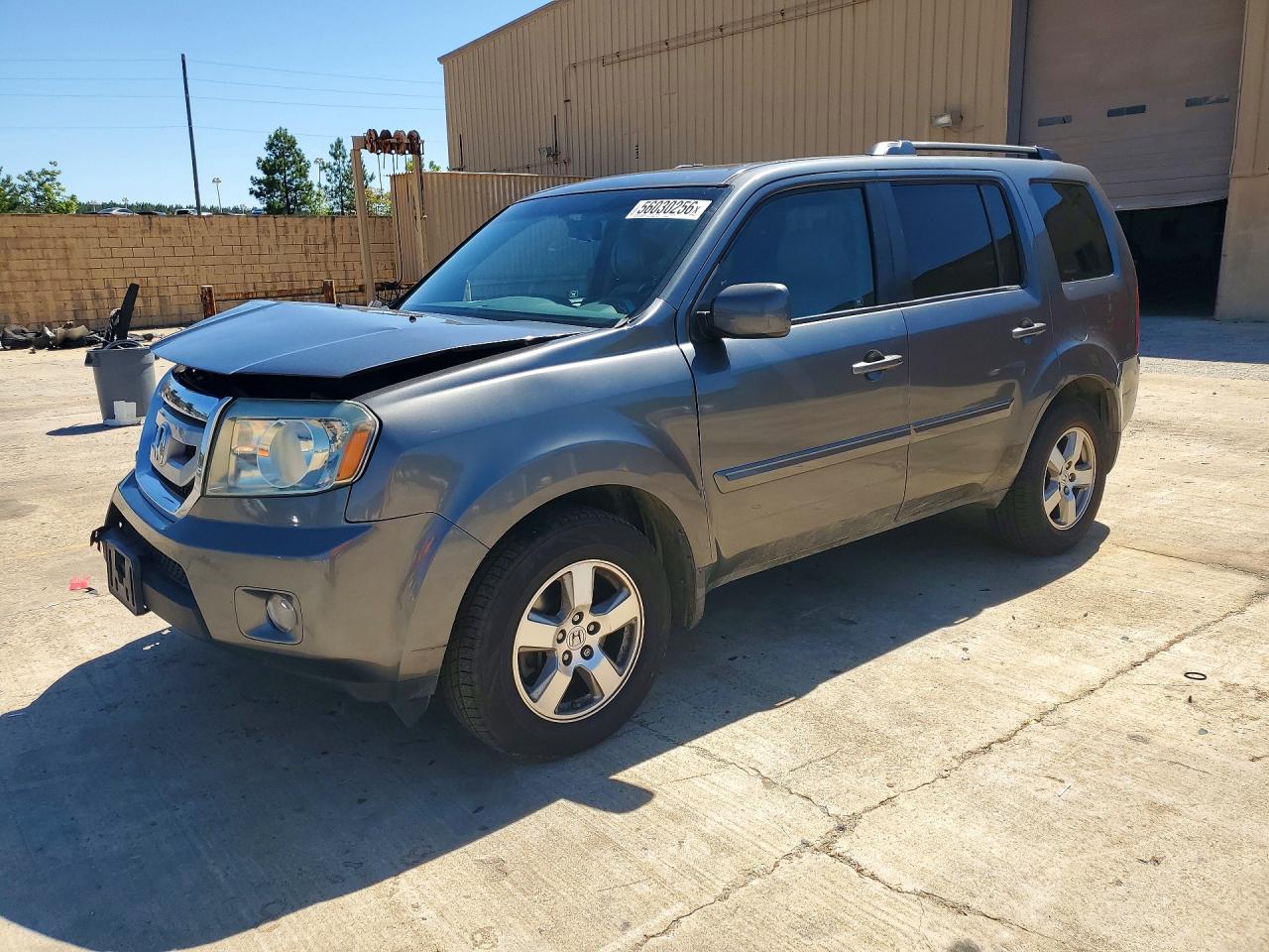 5FNYF4H55BB040572 · 2011 HONDA PILOT