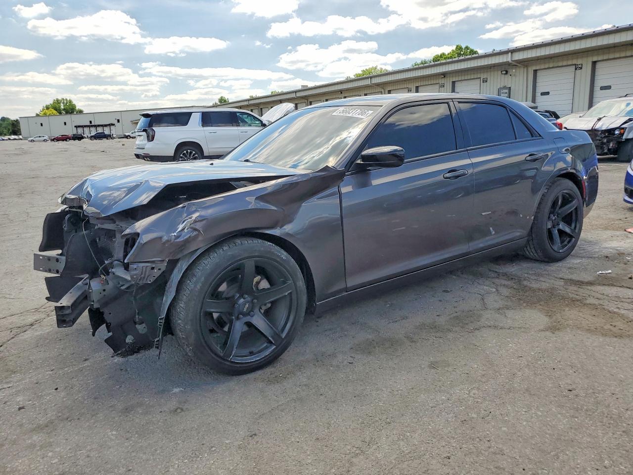 2C3CCAAG8KH610298 · 2019 CHRYSLER 300
