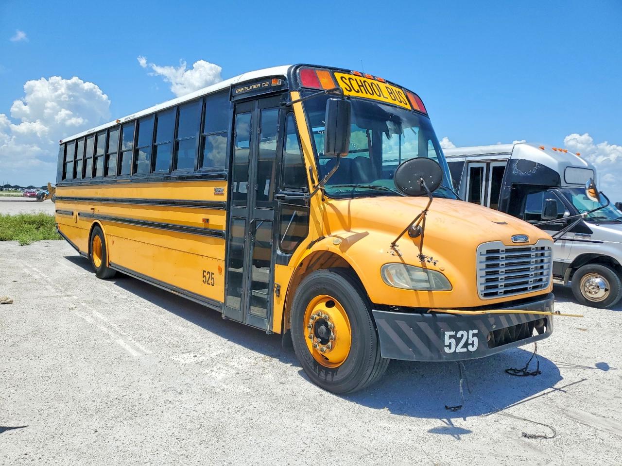 4UZABRDT69CAG2905 · 2009 THOMAS SAF-T-LINER C2