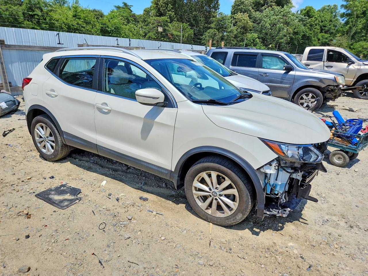 JN1BJ1CP6KW524809 · 2019 NISSAN ROGUE SPORT · 4/14