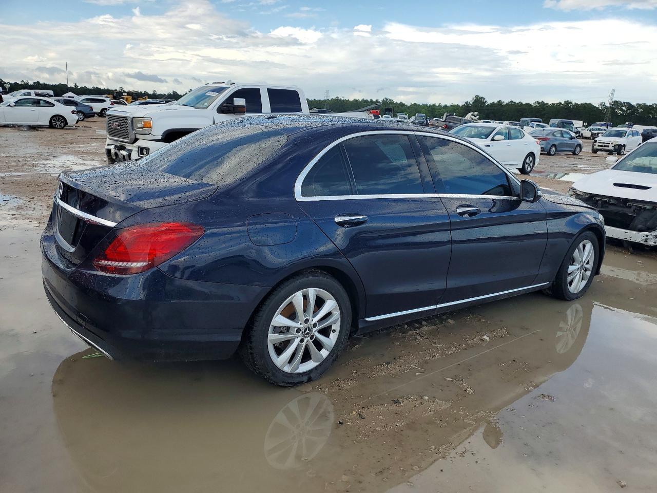 WDDWF8DBXKR458295 · 2019 MERCEDES-BENZ C · 3/12
