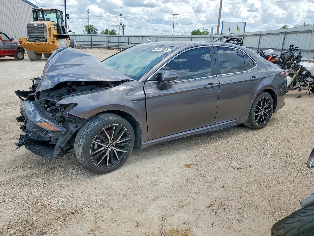 2024 TOYOTA CAMRY