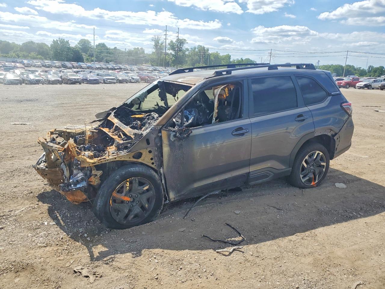 JF2SLDRC1SH447141 · 2025 SUBARU FORESTER