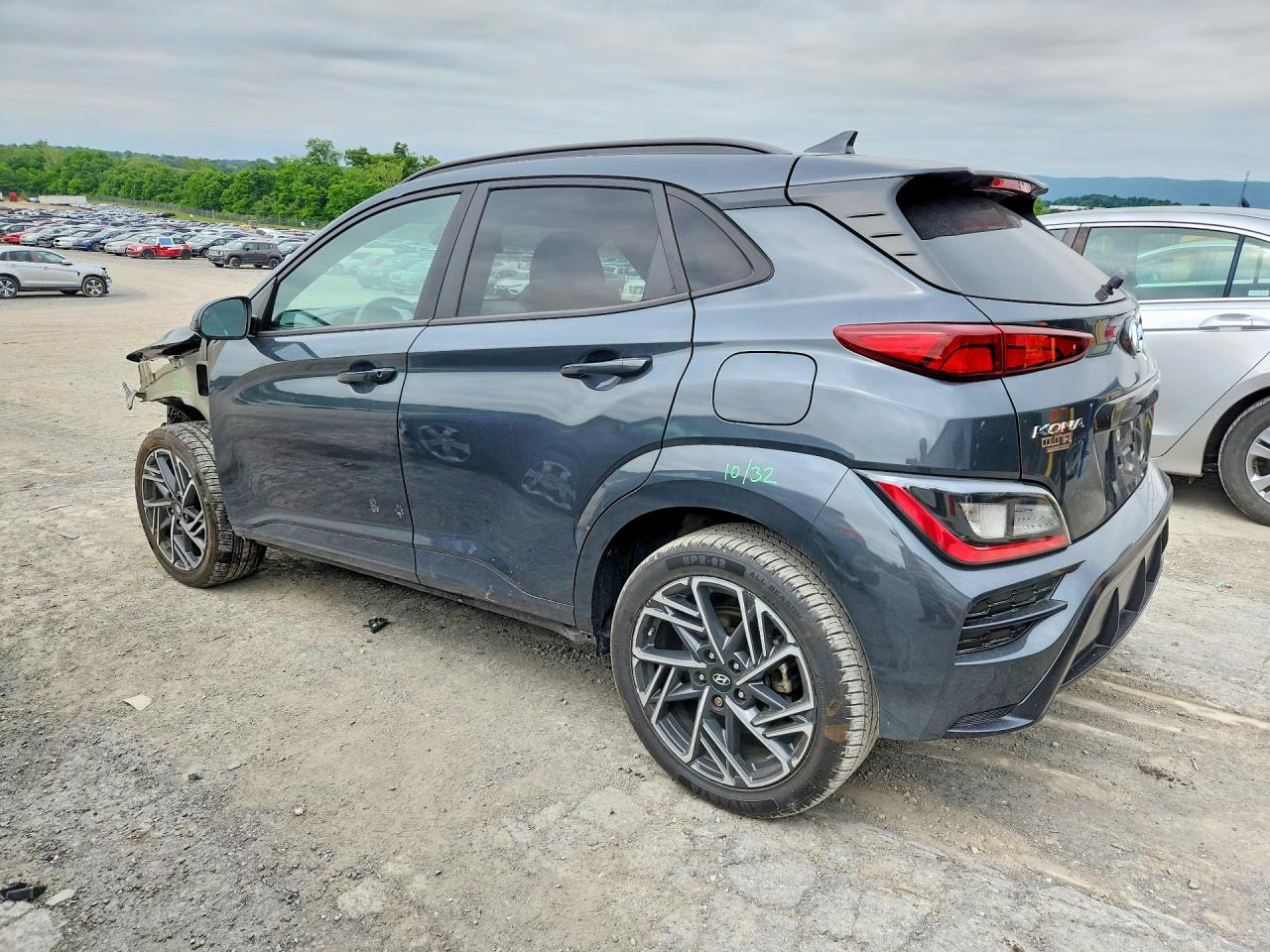KM8K3CA30NU859613 · 2022 HYUNDAI KONA · 2/13