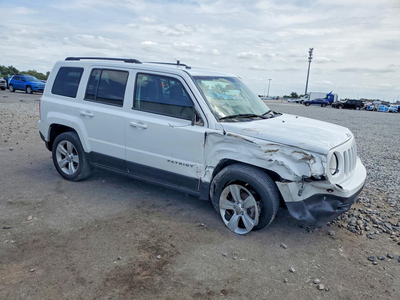 1C4NJRFB2ED798985 · 2014 JEEP PATRIOT · 4/13