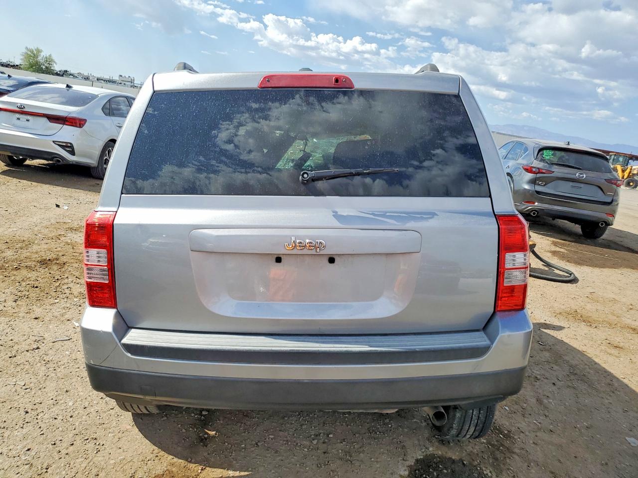 1C4NJPBA7HD140584 · 2017 JEEP PATRIOT · 6/12