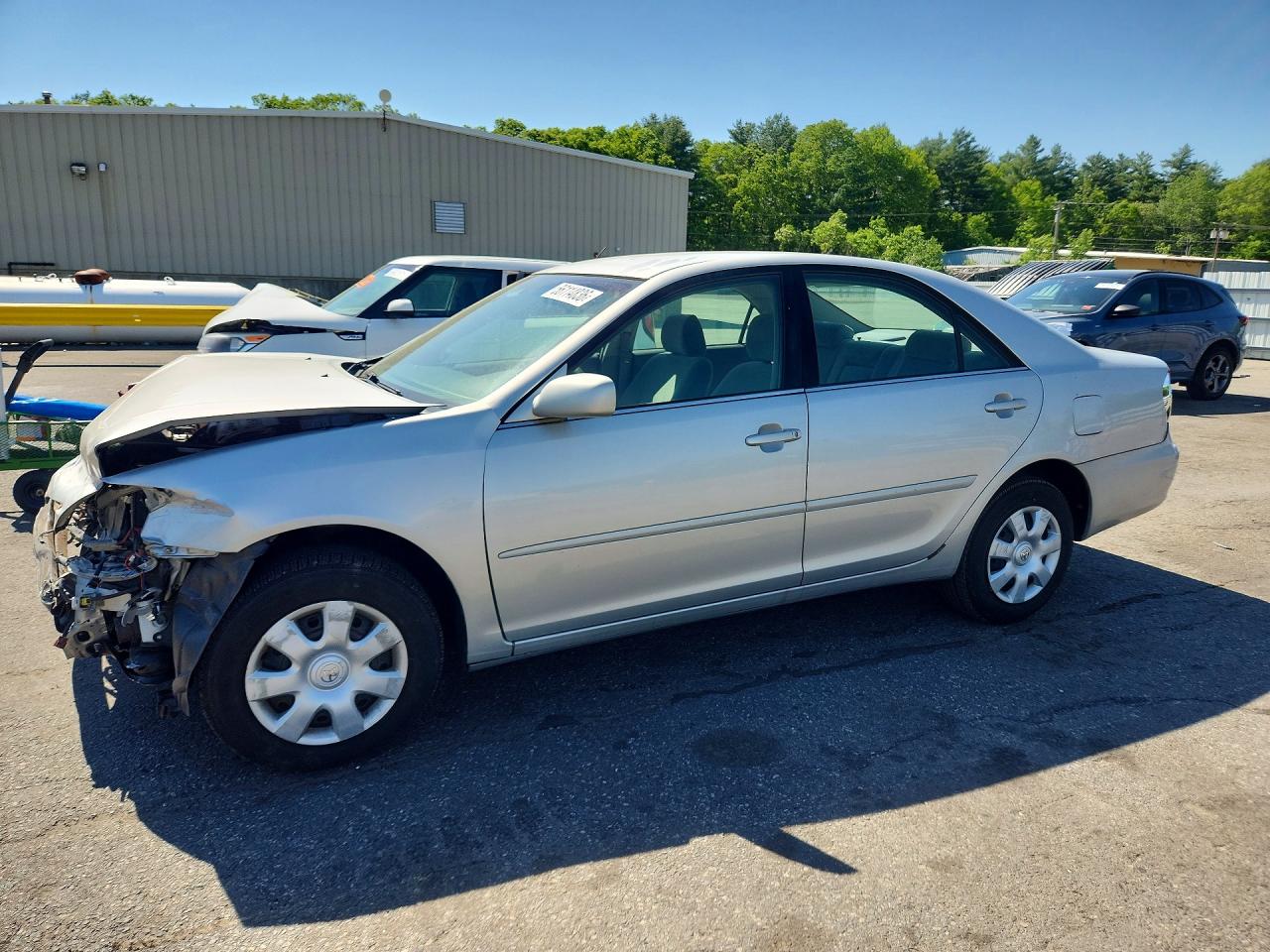 4T1BE32KX2U606195 · 2002 TOYOTA CAMRY