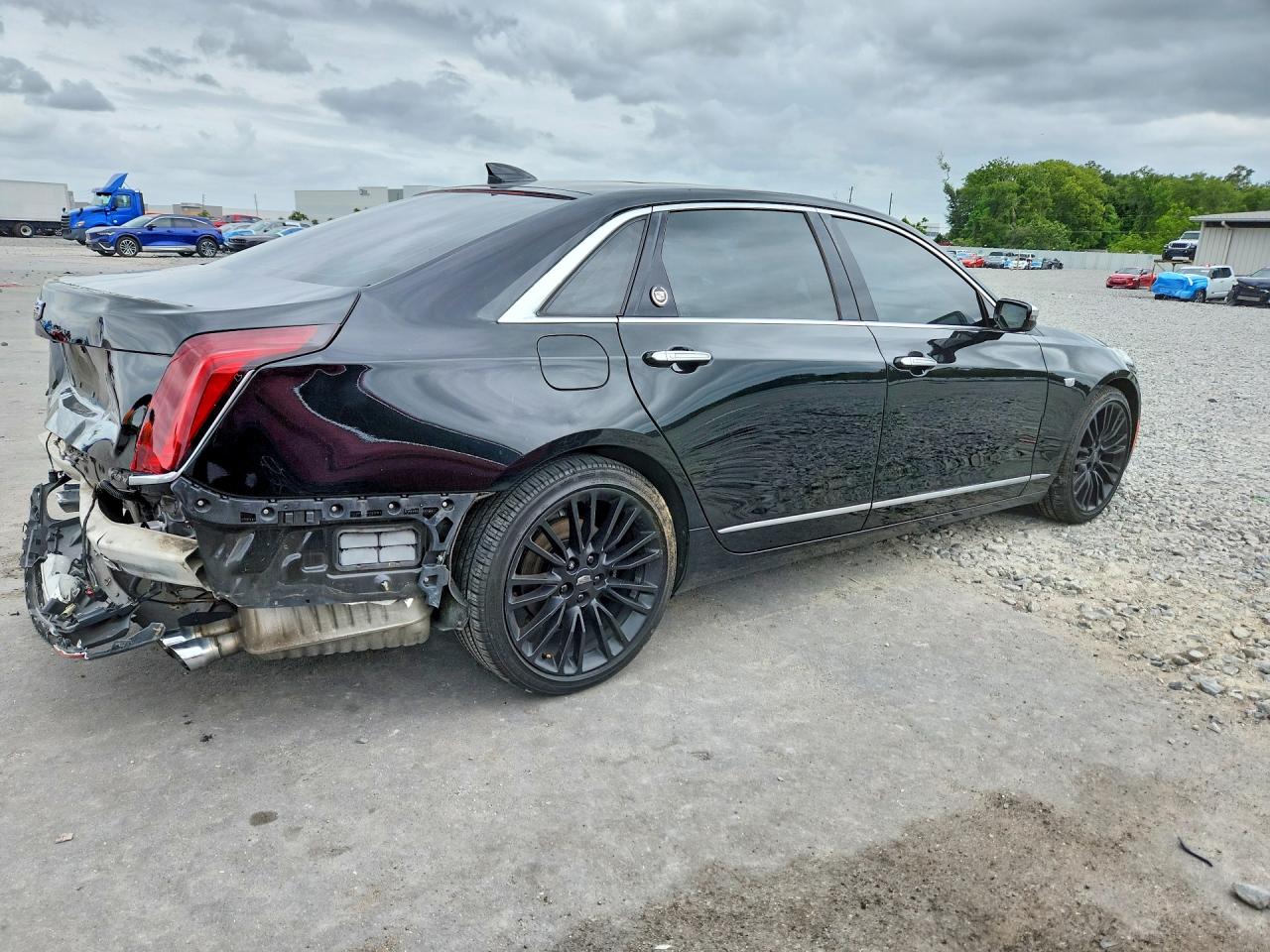 1G6KF5RS1HU197339 · 2017 CADILLAC CT6 · 3/13