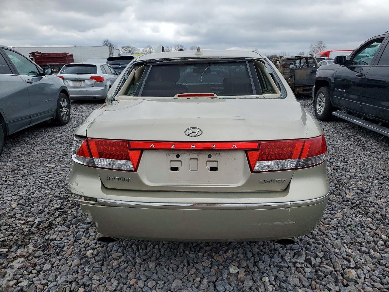 KMHFC46FX9A343261 · 2009 HYUNDAI AZERA · 6/12