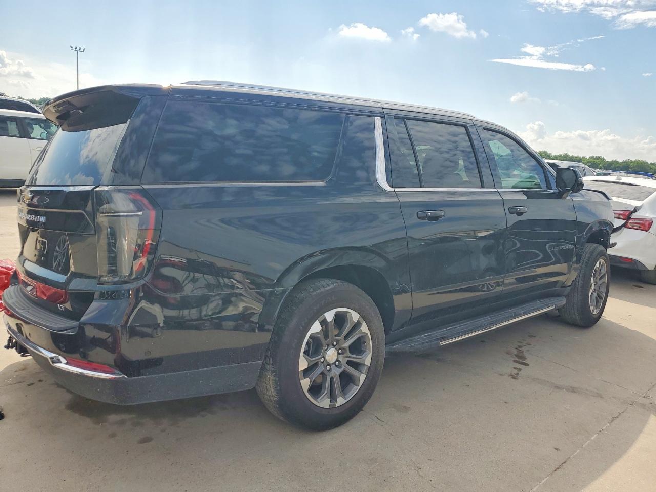 1GNS5CRD5SR201061 · 2025 CHEVROLET SUBURBAN · 3/14