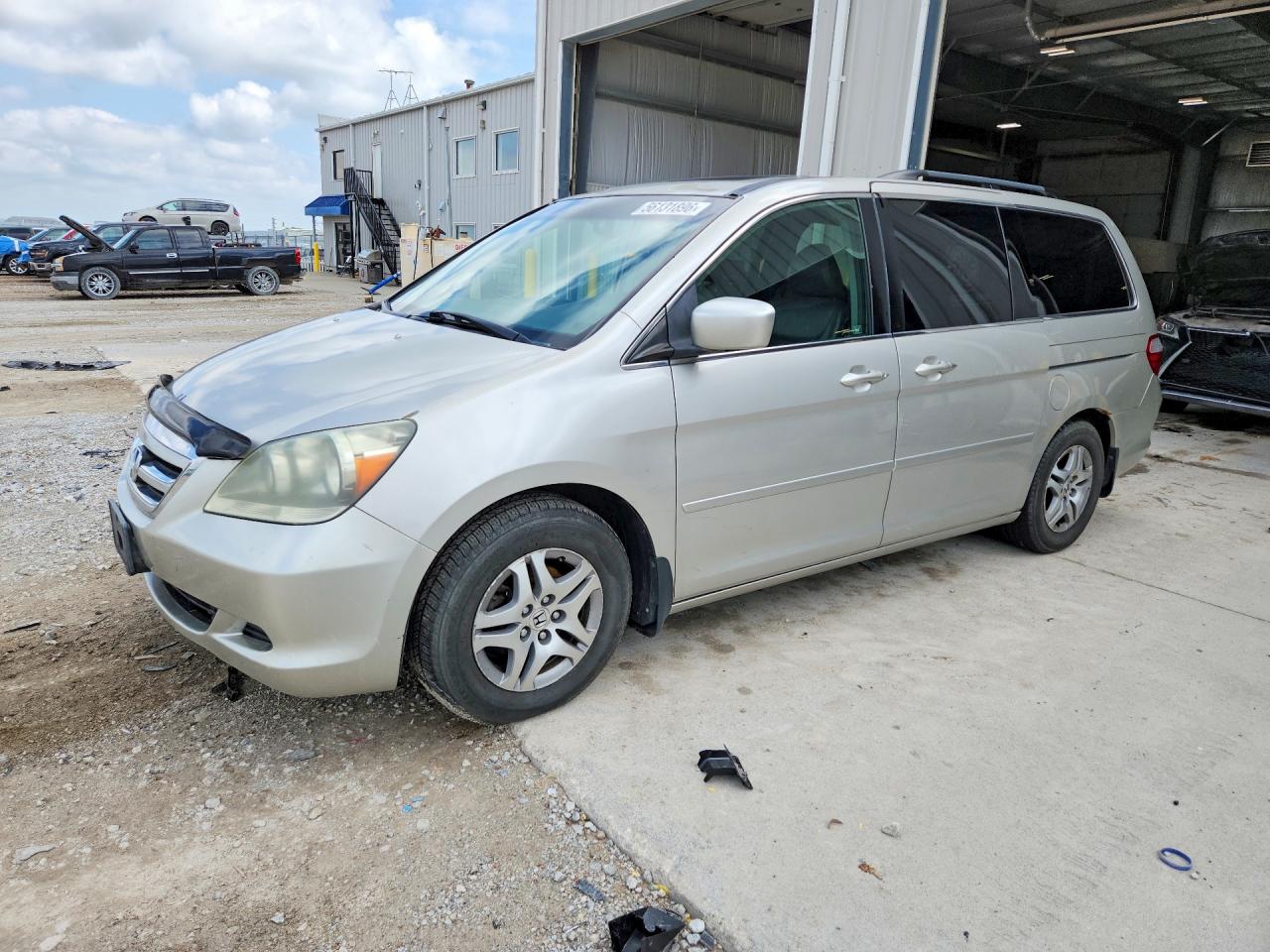 5FNRL38605B407138 · 2005 HONDA ODYSSEY
