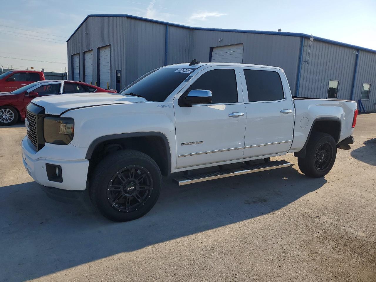 3GTU2VEC2FG493857 · 2015 GMC SIERRA