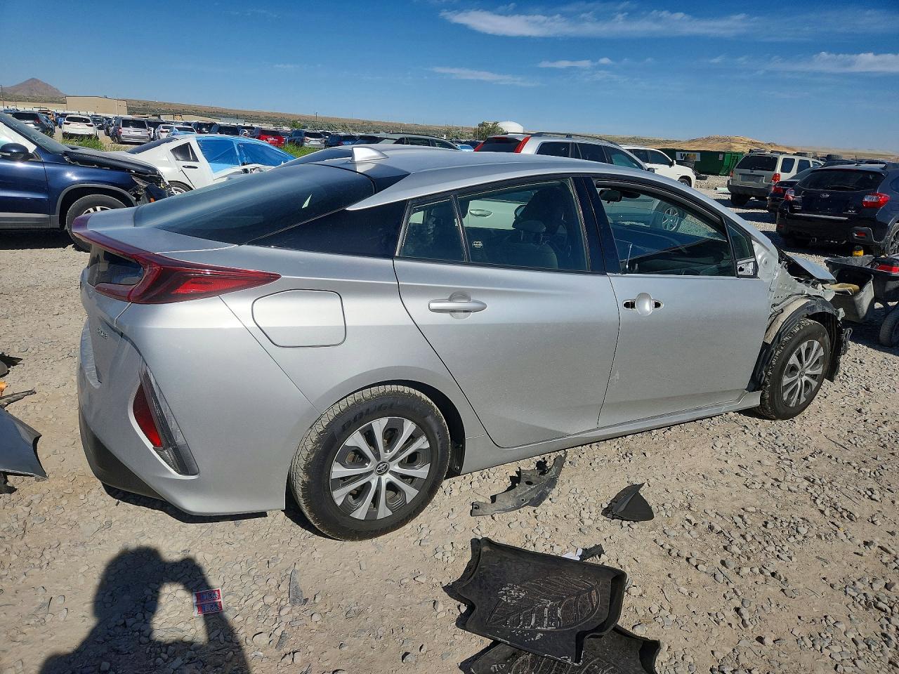 JTDKARFP3L3149441 · 2020 TOYOTA PRIUS PRIME · 3/13