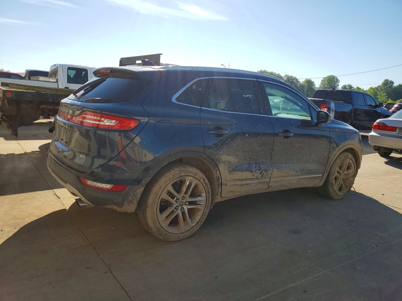 5LMCJ3D90GUJ24091 · 2016 LINCOLN MKC · 3/13
