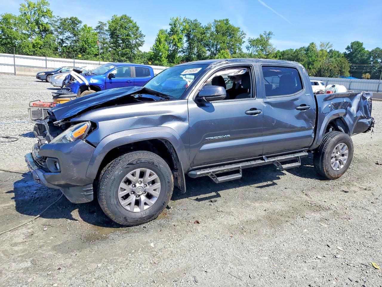 3TMAZ5CN5JM075757 · 2018 TOYOTA TACOMA