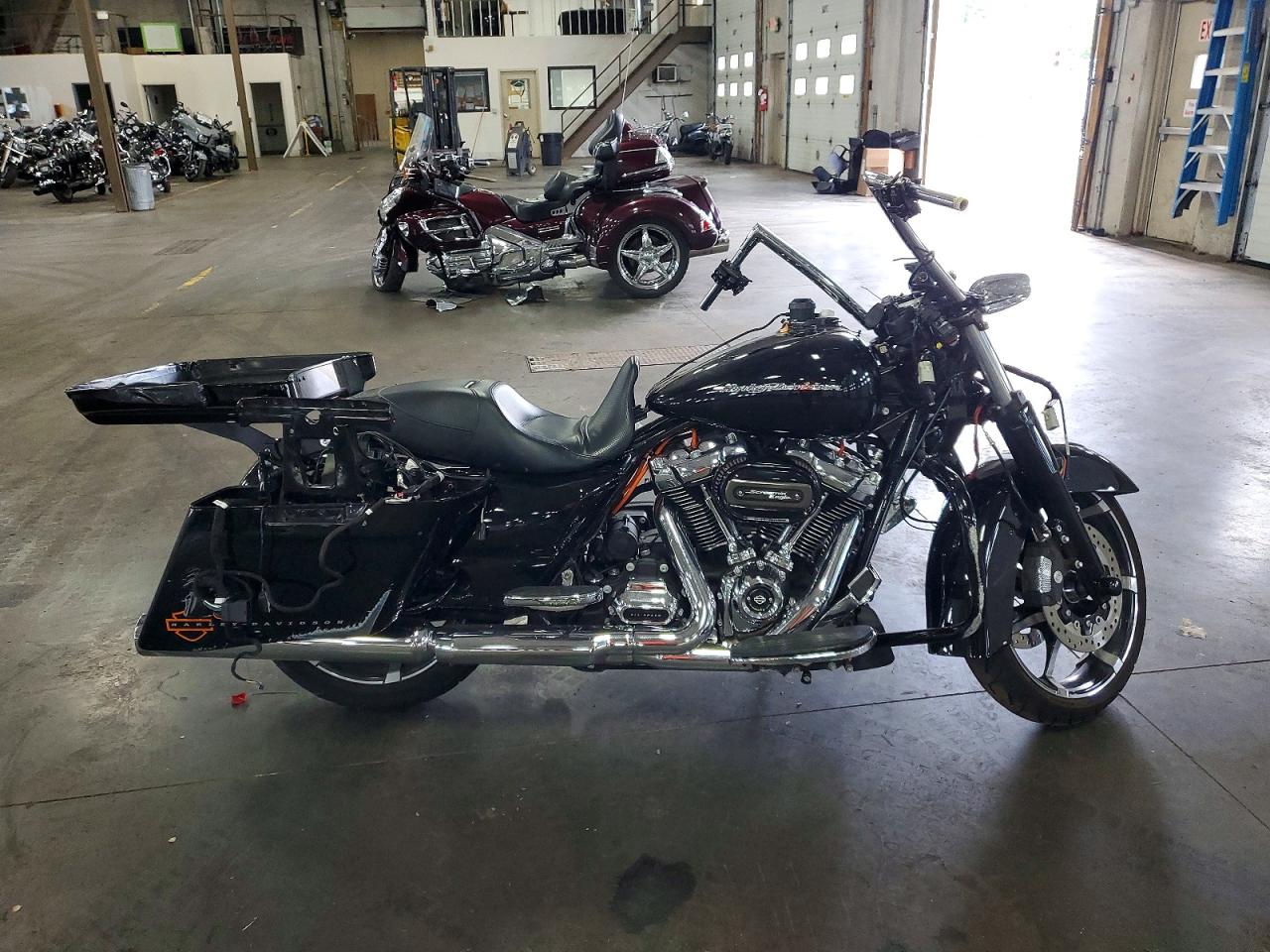 1HD1KHC13LB664303 · 2020 HARLEY-DAVIDSON FLTRX
