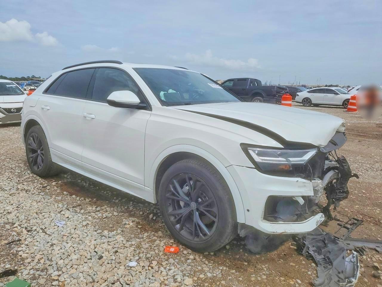 WA1AVAF17MD001375 · 2021 AUDI Q8 · 4/12