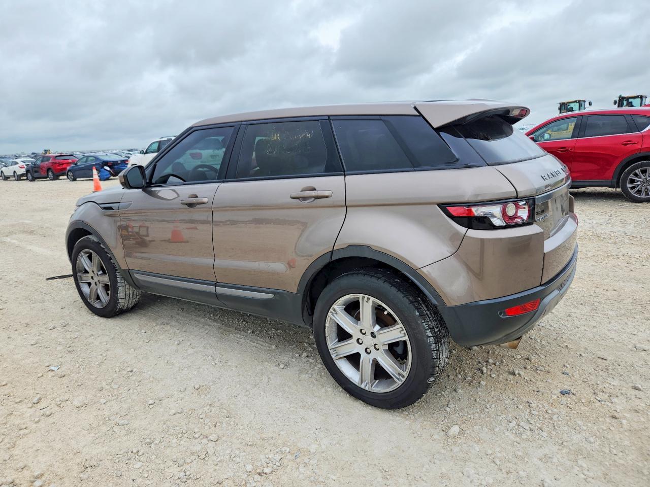 SALVP2BGXFH073743 · 2015 LAND ROVER RANGE ROVER EVOQUE · 2/13