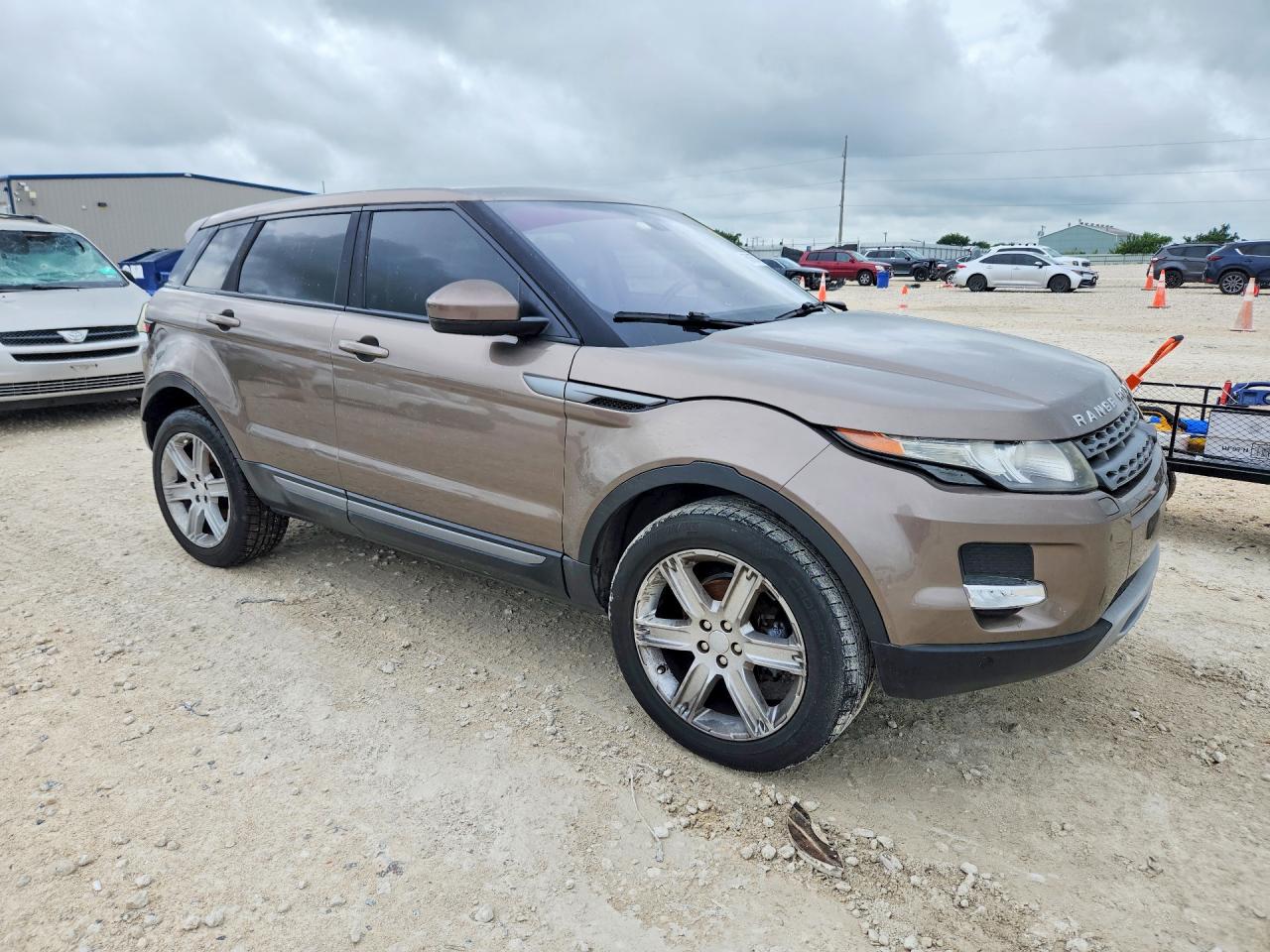 SALVP2BGXFH073743 · 2015 LAND ROVER RANGE ROVER EVOQUE · 4/13