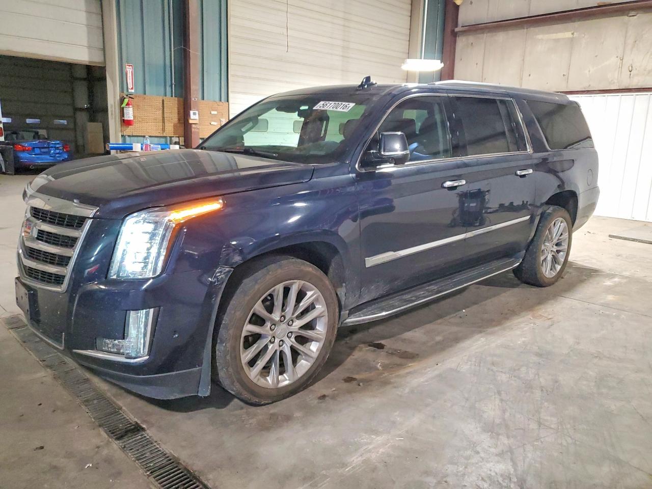 1GYS4HKJ4HR319002 · 2017 CADILLAC ESCALADE