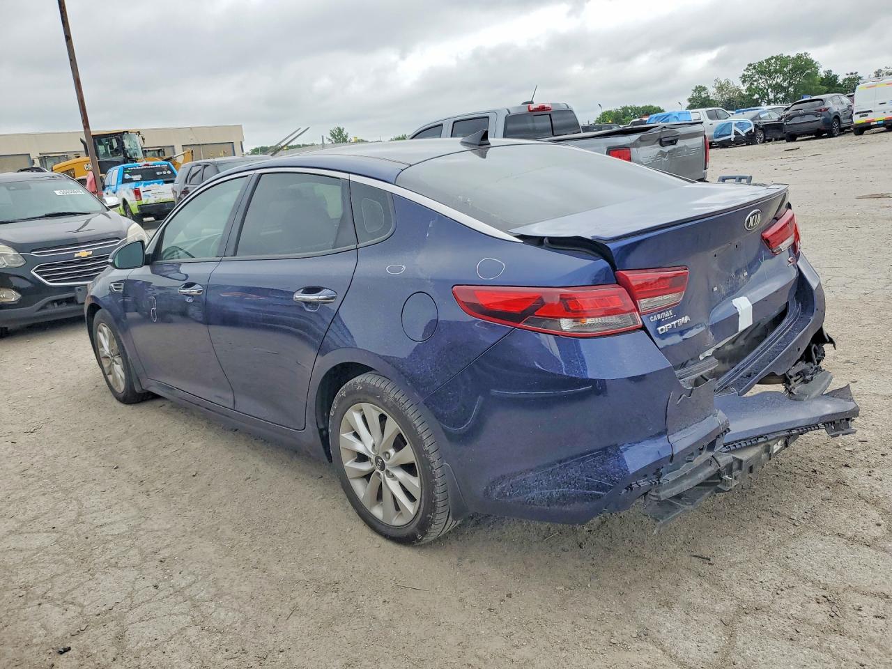 5XXGT4L3XJG242832 · 2018 KIA OPTIMA · 2/12