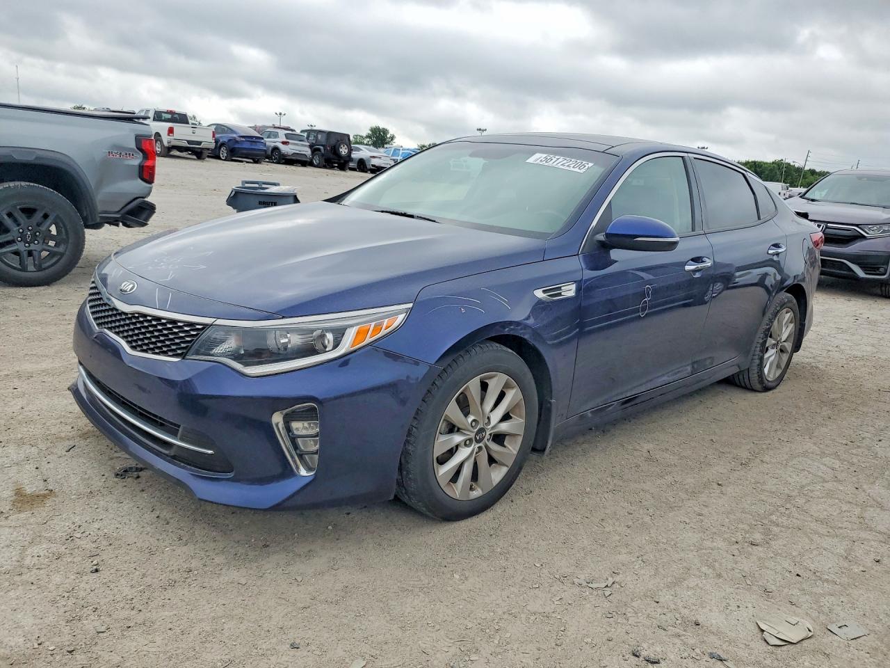 5XXGT4L3XJG242832 · 2018 KIA OPTIMA