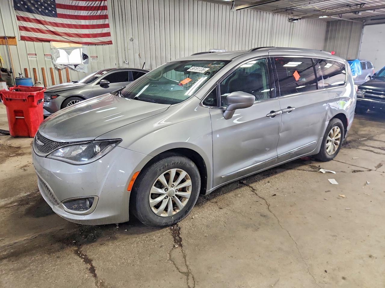 2C4RC1BG3HR539583 · 2017 CHRYSLER PACIFICA